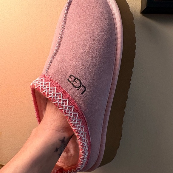 UGG Women's Blush Pink Slippers - Picture 4 of 11